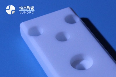 可加工陶瓷噴嘴的微鉆孔分析(五) 可加工陶瓷噴嘴的微鉆孔分析(五)