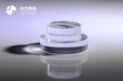 如何保證藍寶石水晶加工服務(wù)的精度？